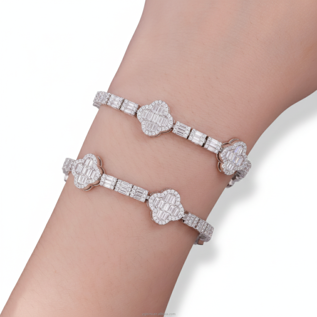 Bracciale Quadrifoglio Argento 925 Moissanite - Eleganza Portafortuna con Garanzia